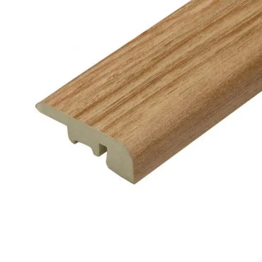 A close-up image of the end profile of Pro-Tek™ Cameron Oak flooring. The image showcases the classic oak finish, with its natural wood grain and the accurately cut edges of the plank.